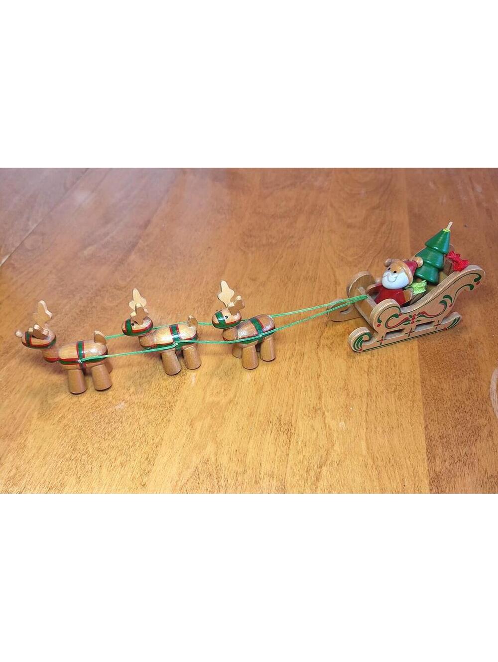 Vintage 1985 R. Dakin Santa Sleigh & Reindeer Wood Christmas Decor Taiwan